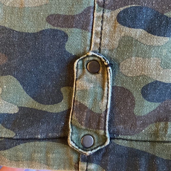 Royal Bones by Tripp Camo Jacket - Picture 6 of 10